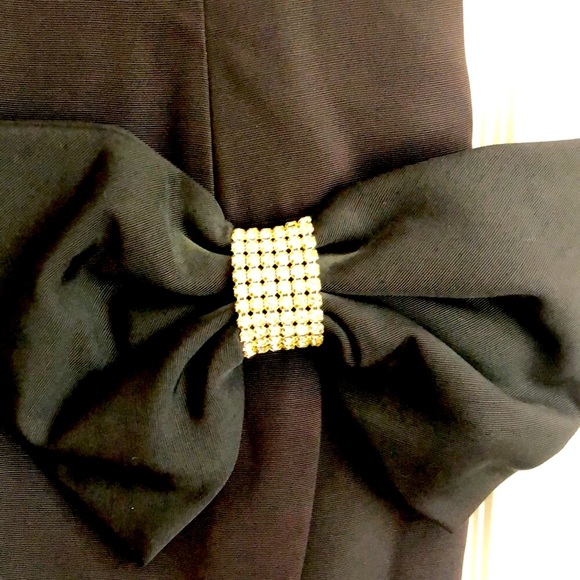 Black cocktail dress - Picture 2 of 5